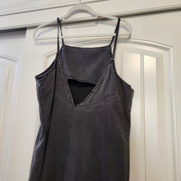 Asos//Denim Women's charcoal maxi dress size 8. Item 0823242D - Picture 4 of 6